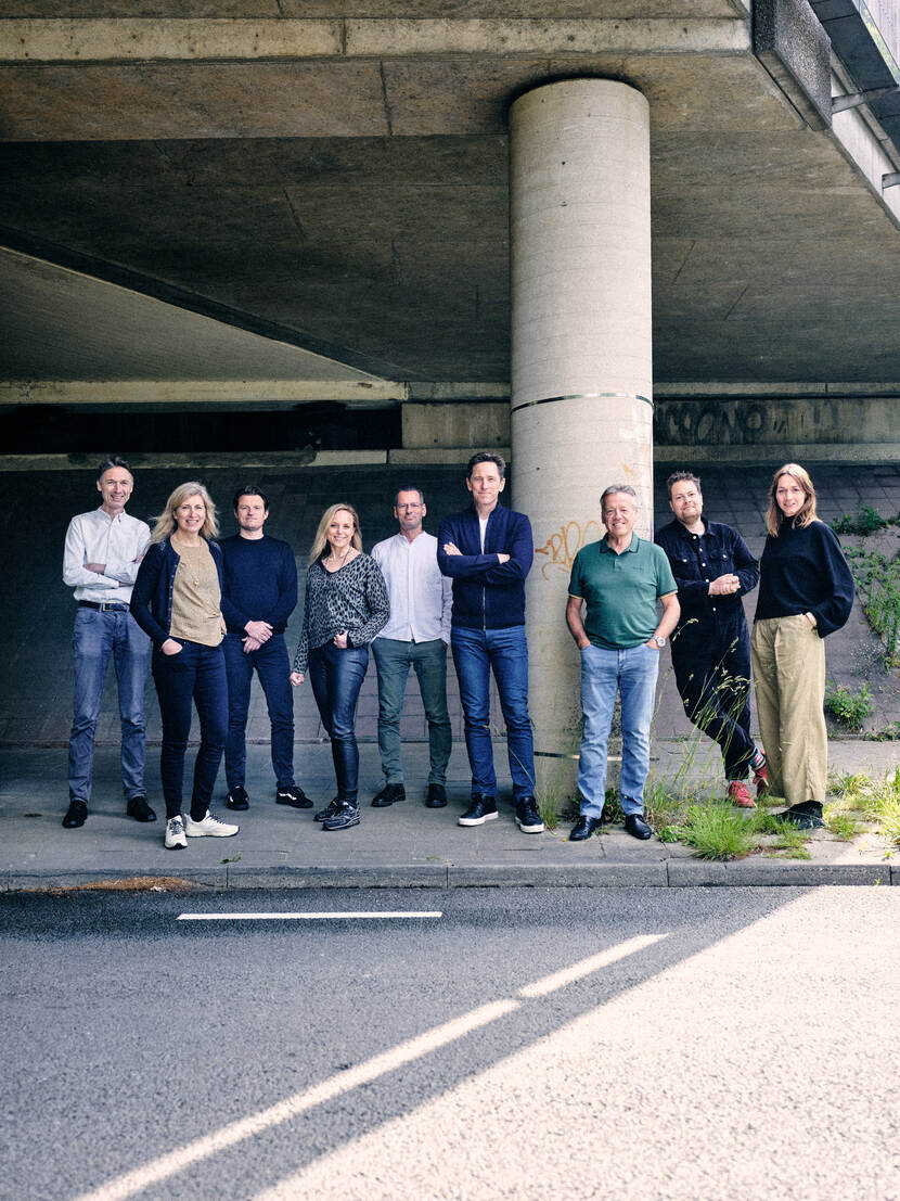 Peter Paul Witsen, Maaike Perenboom, Han Dijk, Do Janne Vermeulen, Andy van den Dobbelsteen, Francesco Veenstra, Walter Hamers, Martjan Kuit & Lieke Jildou de Jong